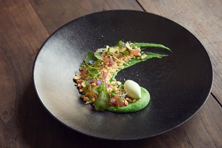 Un chef zurichois obtient une troisième étoile Michelin